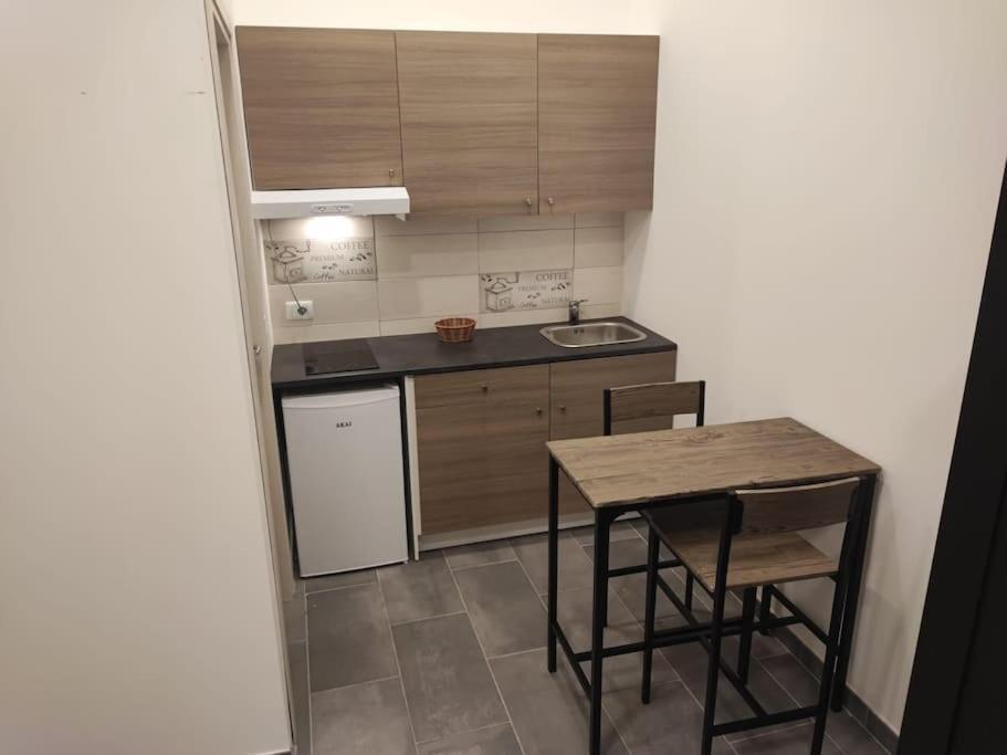 Holiday House Катания Екстериор снимка