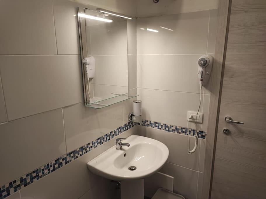Holiday House Катания Екстериор снимка
